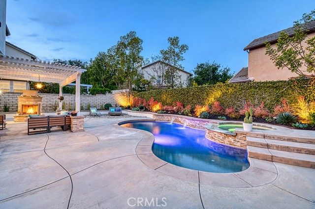 16 Lyra Way, Laguna Hills, CA 92679