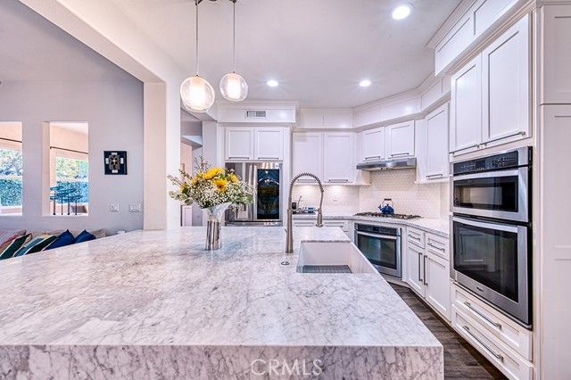 16 Lyra Way, Laguna Hills, CA 92679