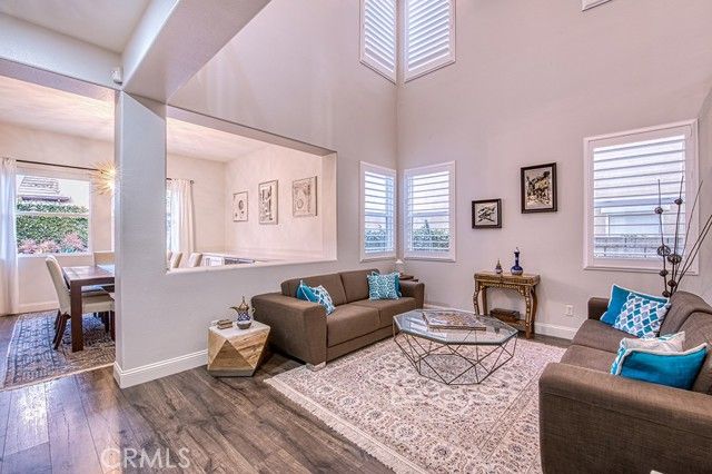 16 Lyra Way, Laguna Hills, CA 92679