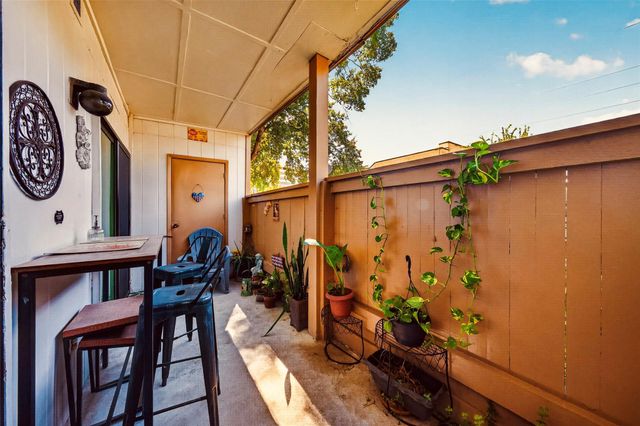 8419 Hearth Drive 3, Houston, TX 77054