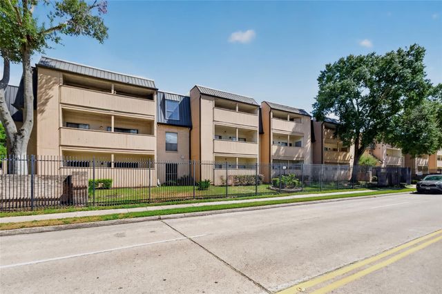 8419 Hearth Drive 3, Houston, TX 77054