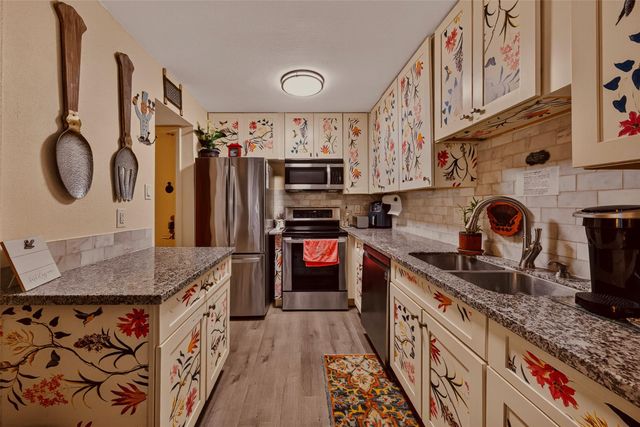 8419 Hearth Drive 3, Houston, TX 77054
