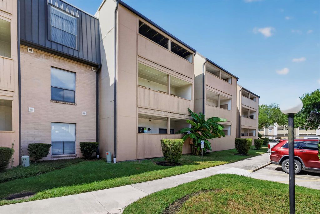8419 Hearth Drive 3, Houston, TX 77054