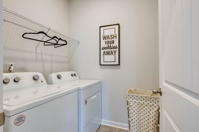 1005 Linn Cove Ct, Gallatin, TN 37066