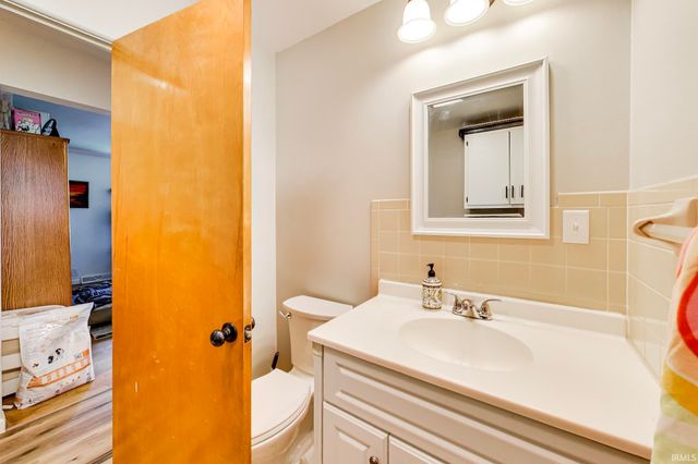 1209 N Tillotson Avenue, Muncie, IN 47304
