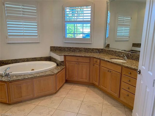 2727 13th ST N, Naples, FL 34103