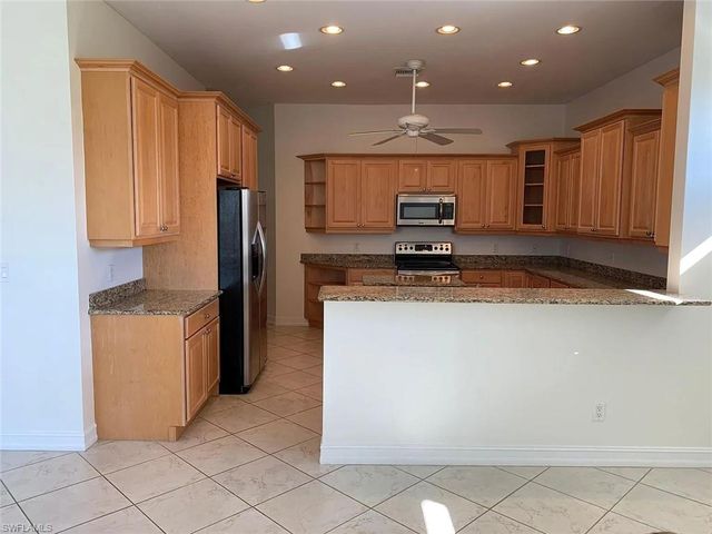 2727 13th ST N, Naples, FL 34103