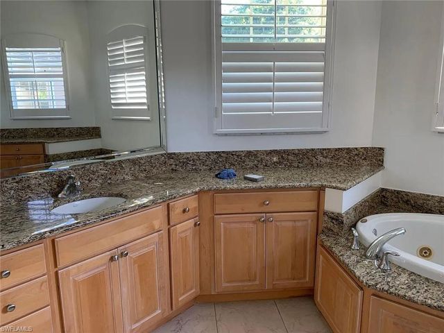 2727 13th ST N, Naples, FL 34103