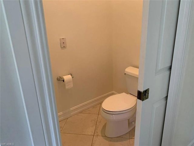 2727 13th ST N, Naples, FL 34103