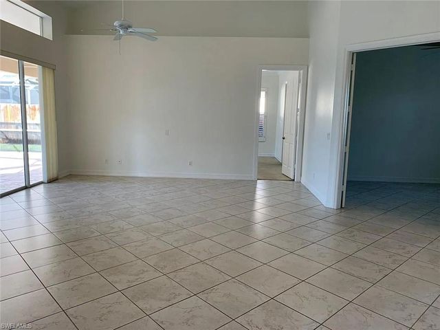 2727 13th ST N, Naples, FL 34103