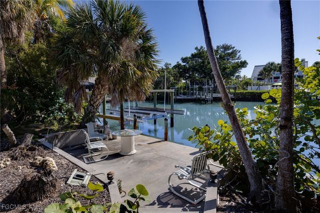 505 Lighthouse WAY, Sanibel, FL 33957