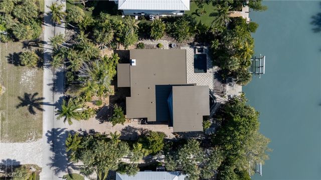 505 Lighthouse WAY, Sanibel, FL 33957