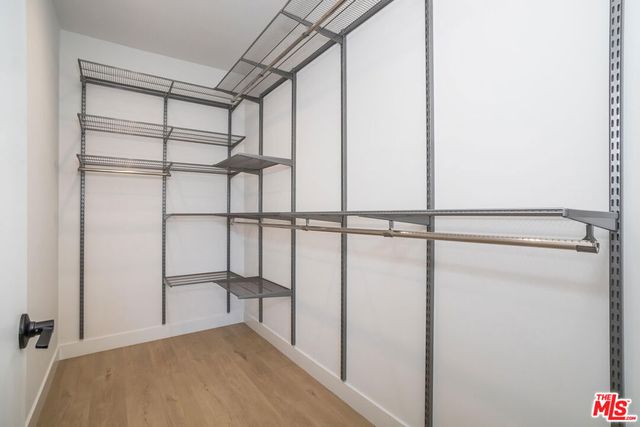 495 N St Andrews Place, Los Angeles, CA 90004