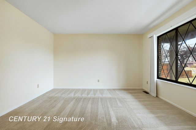 3653 W Christy Way Street, Saginaw Twp, MI 48603