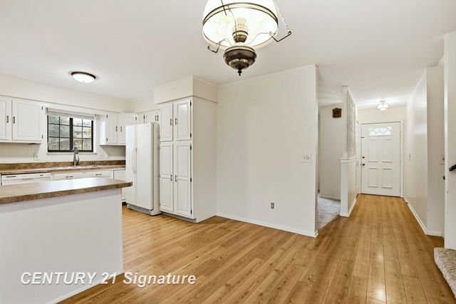 3653 W Christy Way Street, Saginaw Twp, MI 48603