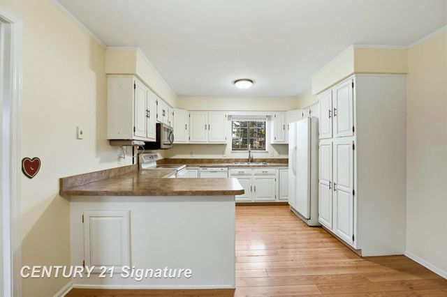 3653 W Christy Way Street, Saginaw Twp, MI 48603