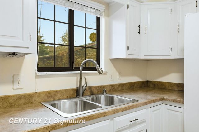 3653 W Christy Way Street, Saginaw Twp, MI 48603