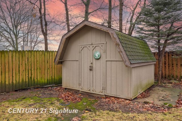 3653 W Christy Way Street, Saginaw Twp, MI 48603