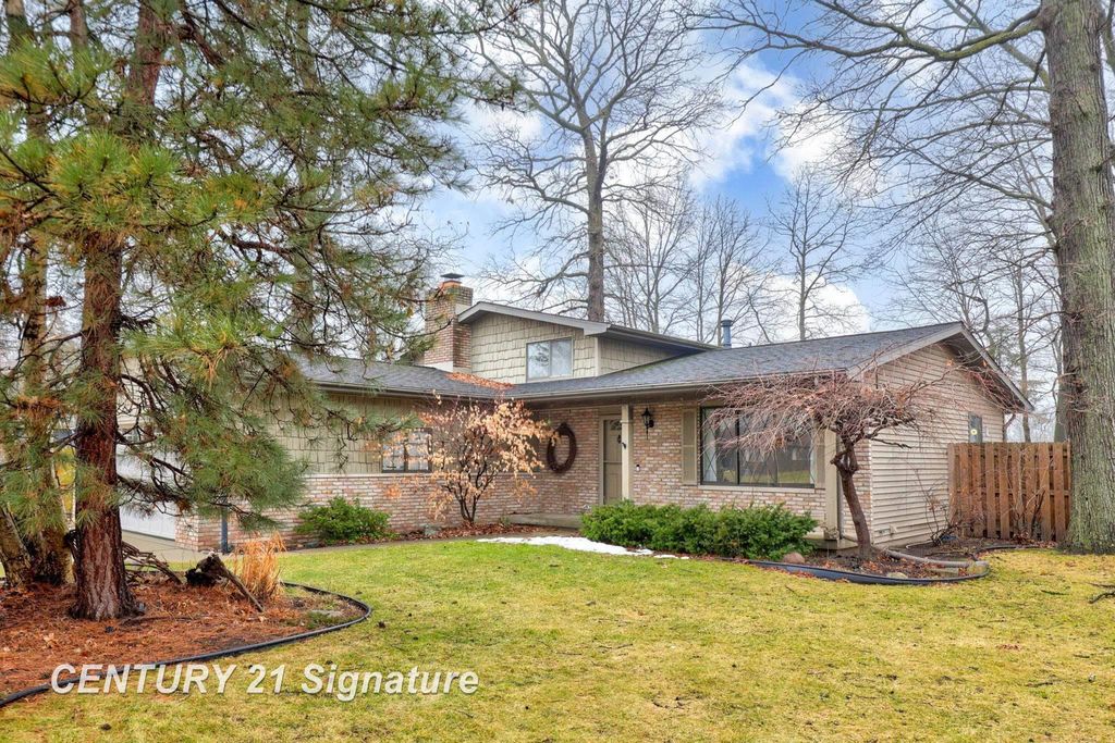 3653 W Christy Way Street, Saginaw Twp, MI 48603