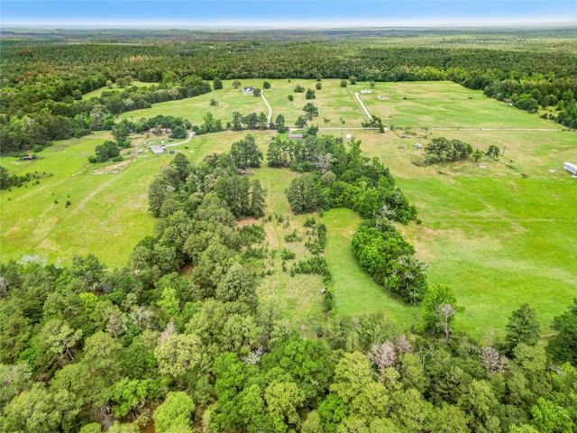 165 Davidson Road, Huntsville, TX 77320