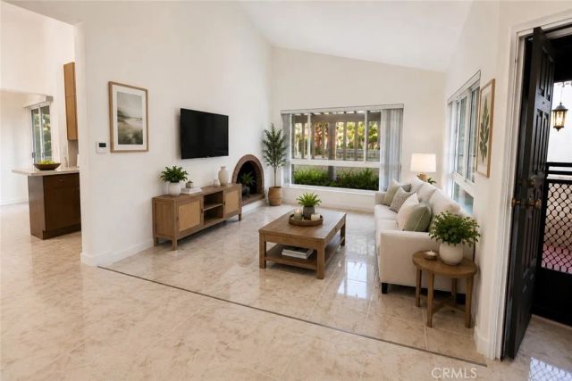 14631 Canterbury, Tustin, CA 92780