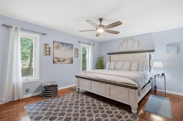 328 Pinetree Drive NE, Granville, OH 43023