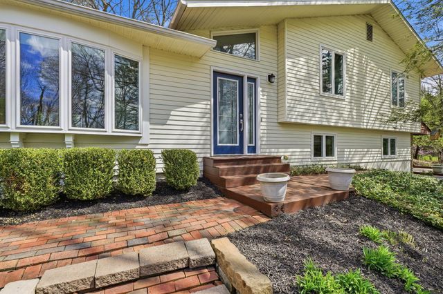 328 Pinetree Drive NE, Granville, OH 43023