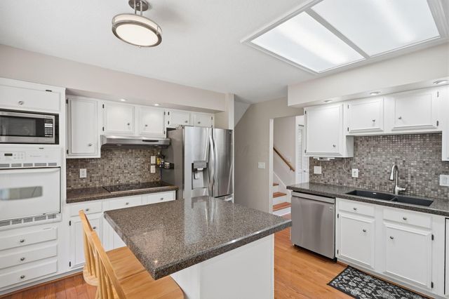 328 Pinetree Drive NE, Granville, OH 43023