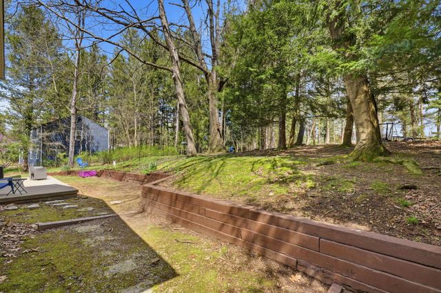328 Pinetree Drive NE, Granville, OH 43023