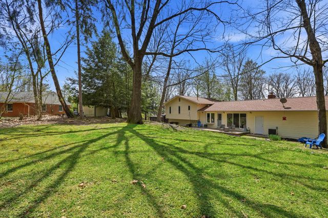 328 Pinetree Drive NE, Granville, OH 43023
