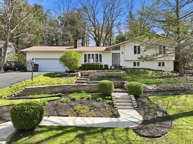 328 Pinetree Drive NE, Granville, OH 43023