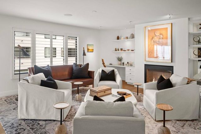 100 Coast Blvd 305, La Jolla, CA 92037