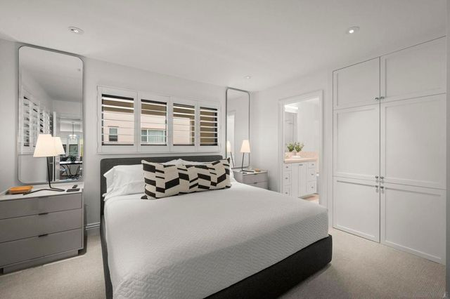 100 Coast Blvd 305, La Jolla, CA 92037