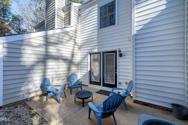 134 Riverwalk Circle, Cary, NC 27511