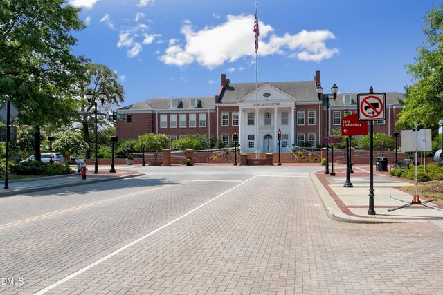 134 Riverwalk Circle, Cary, NC 27511