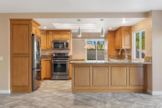 6746 Alderpoint Court, Riverside, CA 92506