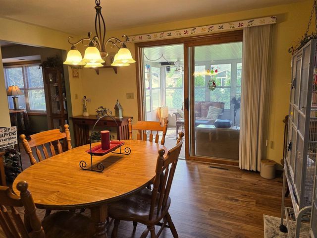 1430 SILVERWOOD LANE, Neenah, WI 54956