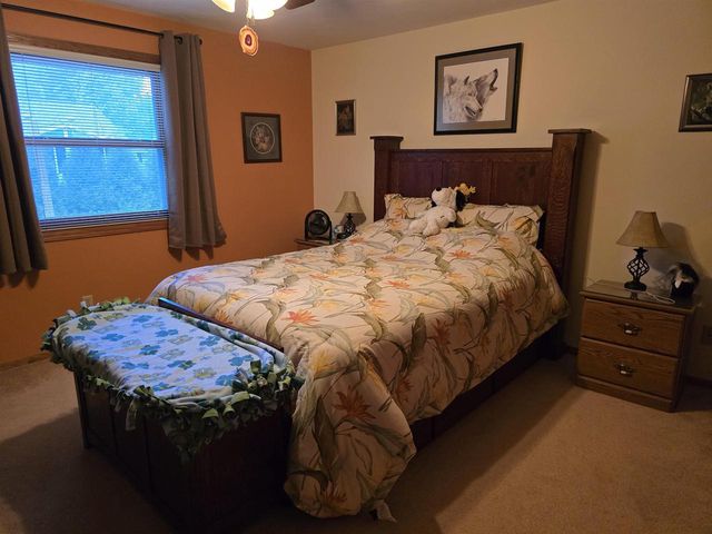 1430 SILVERWOOD LANE, Neenah, WI 54956