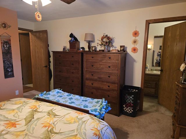 1430 SILVERWOOD LANE, Neenah, WI 54956