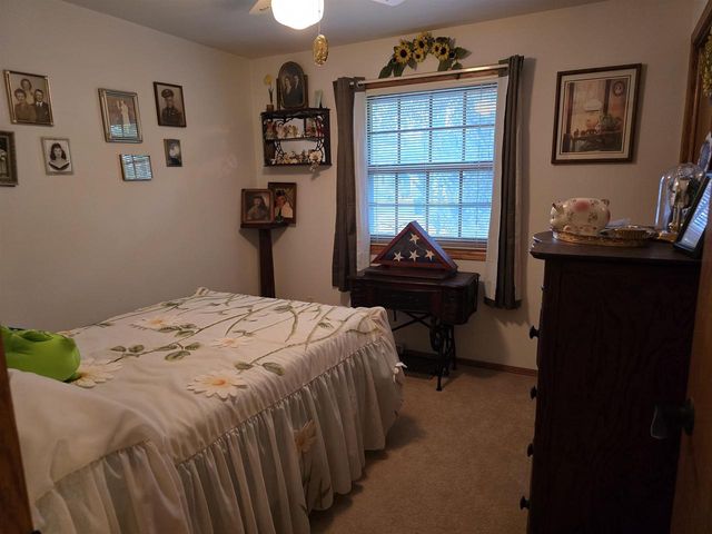 1430 SILVERWOOD LANE, Neenah, WI 54956