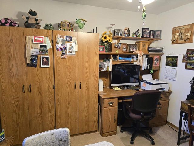 1430 SILVERWOOD LANE, Neenah, WI 54956