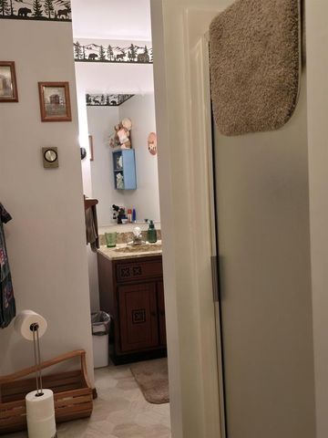 1430 SILVERWOOD LANE, Neenah, WI 54956
