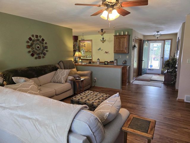 1430 SILVERWOOD LANE, Neenah, WI 54956