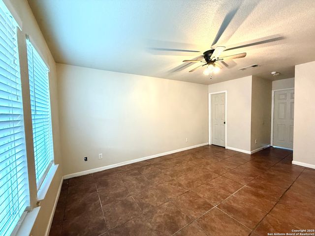 6118 Kensinger Pass, Converse, TX 78109