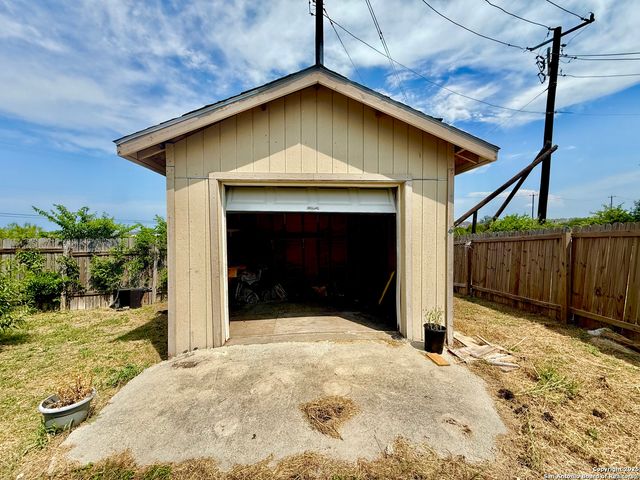 6118 Kensinger Pass, Converse, TX 78109