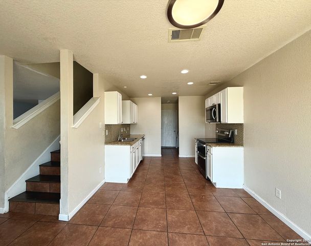 6118 Kensinger Pass, Converse, TX 78109