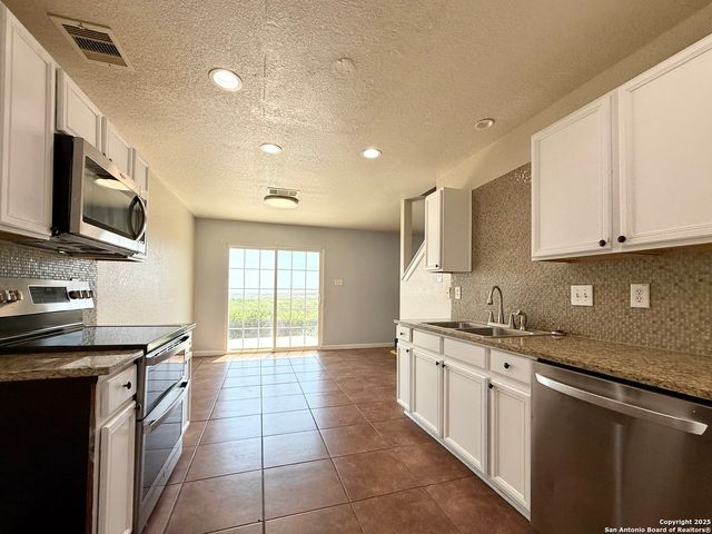 6118 Kensinger Pass, Converse, TX 78109