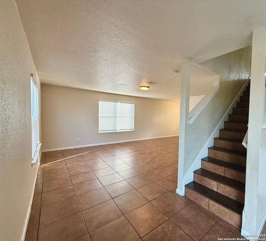 6118 Kensinger Pass, Converse, TX 78109
