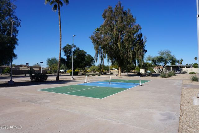 2331 E BETTY ELYSE Lane, Phoenix, AZ 85022