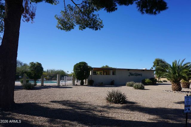 2331 E BETTY ELYSE Lane, Phoenix, AZ 85022